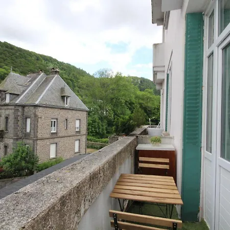 T3 Au Mont-dore Avec Balcon, A 100m Du Centre Et Des Thermes - Fr-1-608-155 * Le Mont-Dore