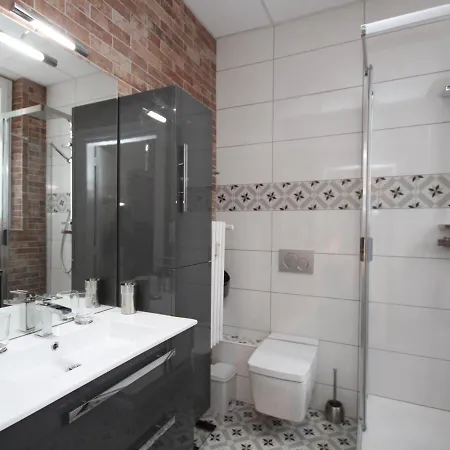 T3 Au Mont-dore Avec Balcon, A 100m Du Centre Et Des Thermes - Fr-1-608-155 Apartment Le Mont-Dore